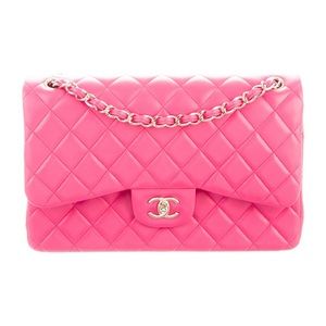 CHANEL
Classic Jumbo Double Flap Bag